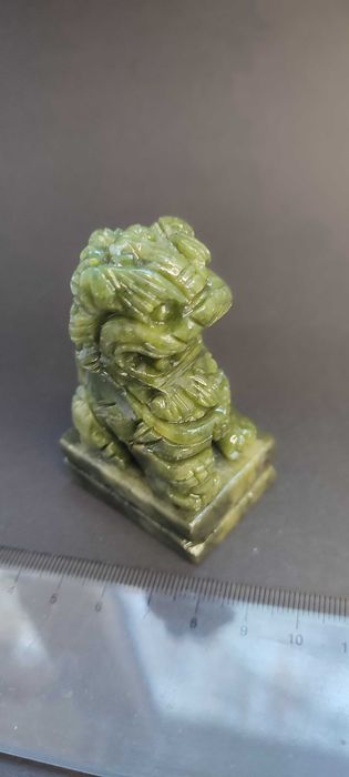 Китайский лев из камня ЯШМА
