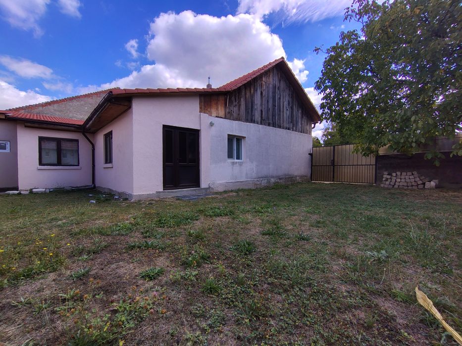 Vând casă Copăcele cu 1.622 / 3.100 mp teren | Proprietar, acte la zi