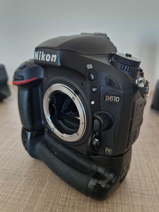 aparat foto NiKon d610