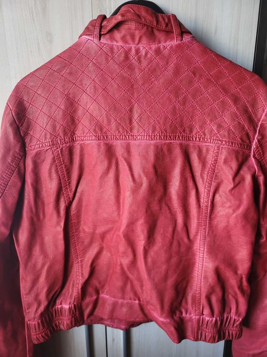 Дамско яке ,винено червено M/L.