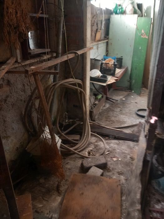 Почистване и освобождаване на апартаменти къщи мазета тавани гаражи