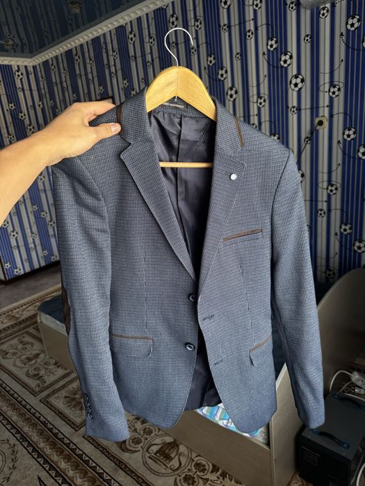 Продается пиджак