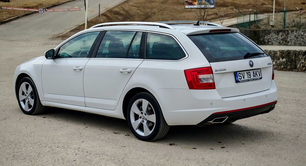 Skoda 2.0 TDI DSG 150CP–FULL–Panoramic–ACC-Lane Assist–Xenon-Navi High