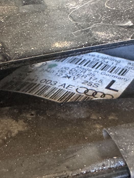 Far/faruri stanga  bi xenon audi a7 2012