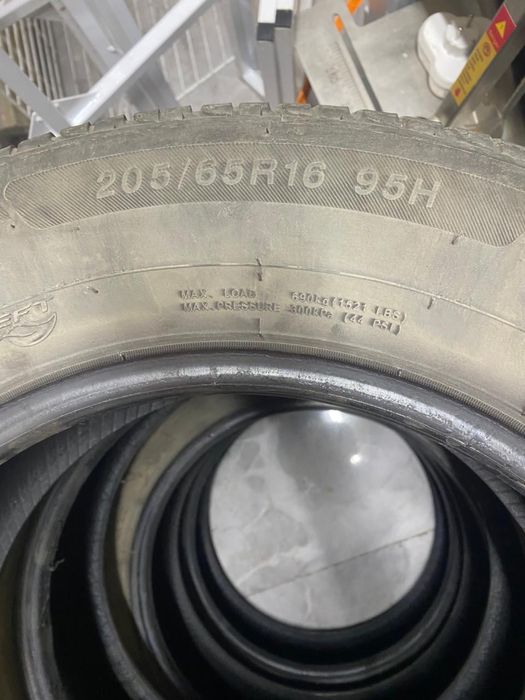 Продам шины комплект