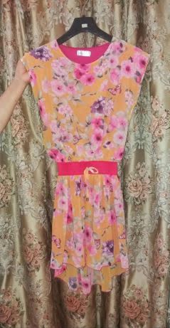 Платья нарядные