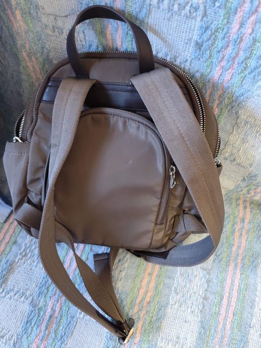 Лот от дамски чанти