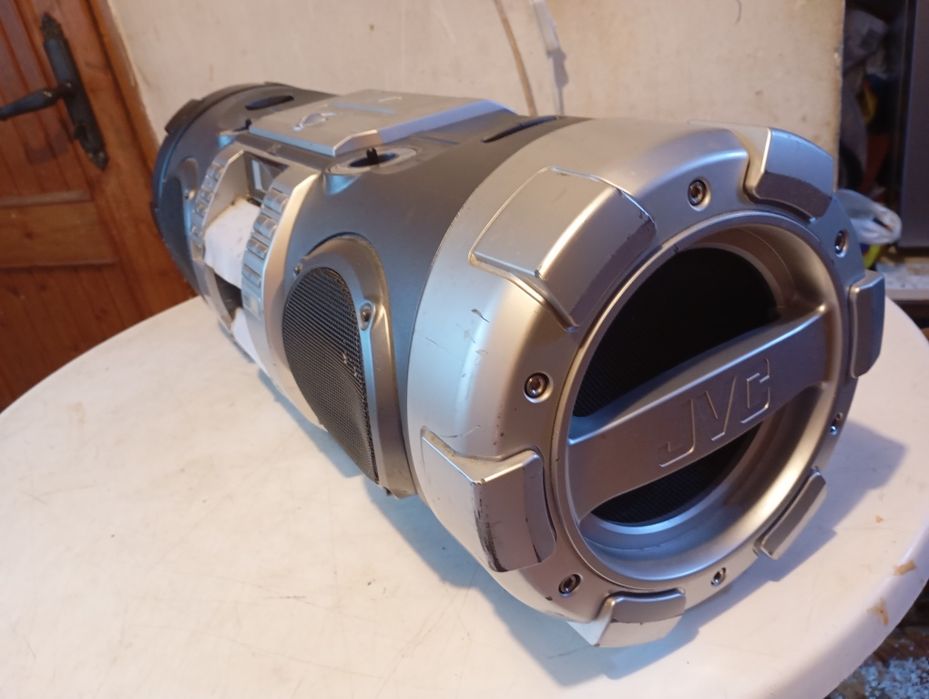 Boombox JVC model RV-NB70S