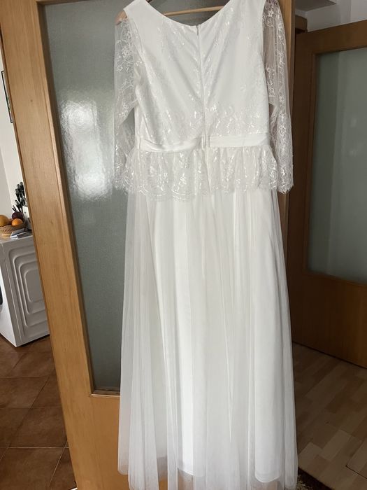 Vând rochie mireasa