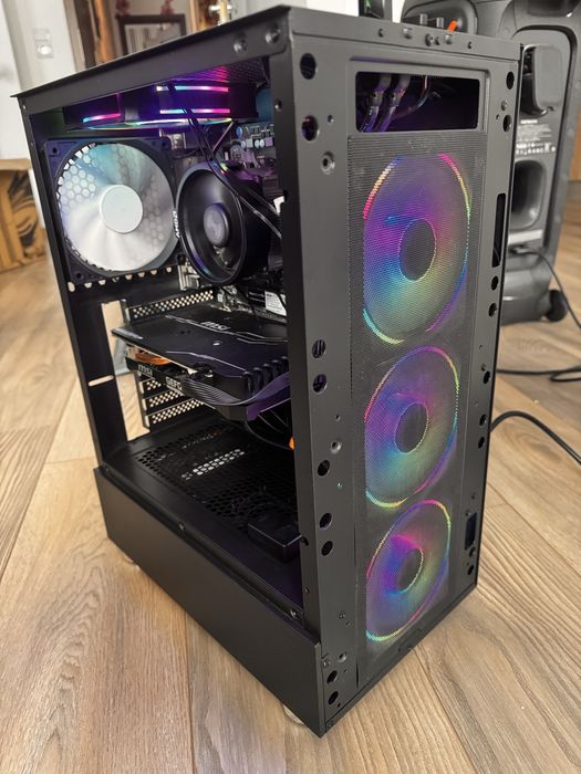 Настолен Компютър + Монитор комплект