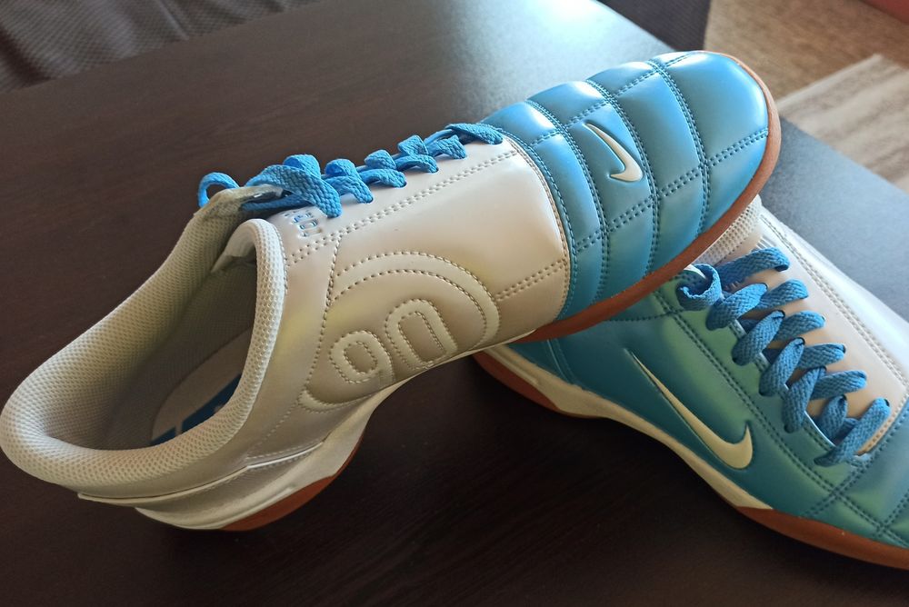 NIKE Обувки TOTAL 90