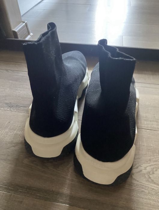 Balenciaga speed traines