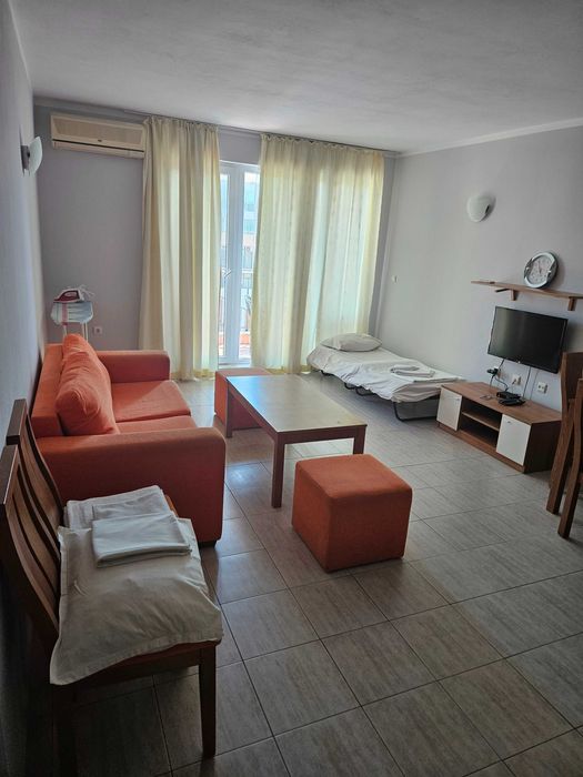 Дава се под наем Тристаен апартамент в Пловдив, Кючук Париж - 91 кв.м за 3927 € - Снимка #3