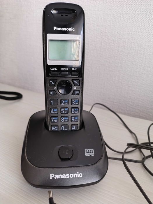 Радиотелефон с автоответчиком Panasonic