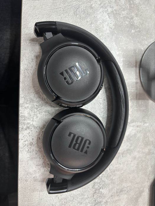 JBL Tune 520BT наушники