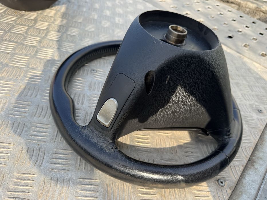 Оригинален AMG волан с пера Mercedes C класа W203