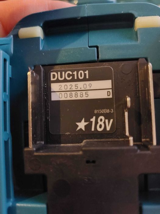 Mini-fierastrau cu lant Makita DUC101