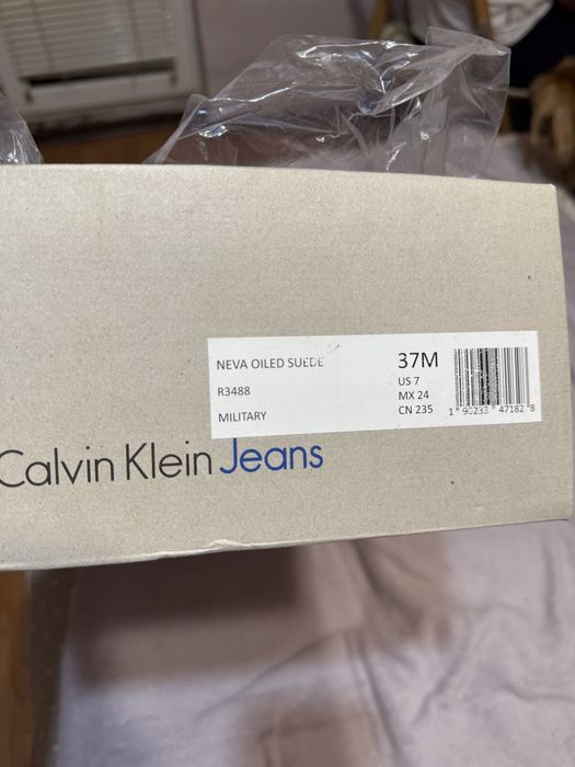 Calvin Klein  боти