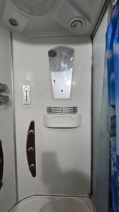 Продам душевую кабину