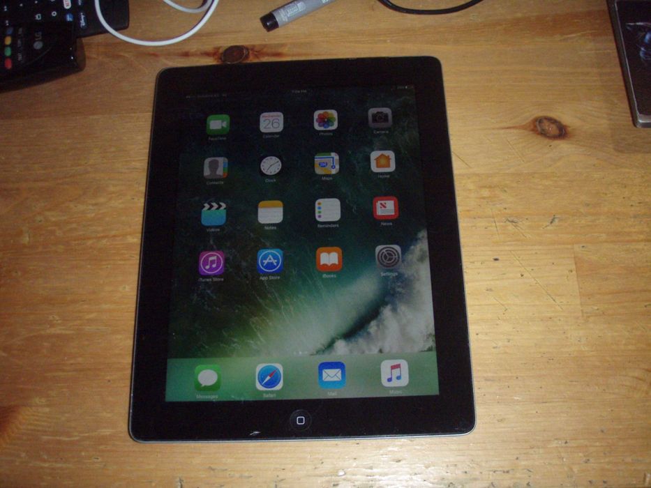 Ipad 4 9.7'' Wifi + 4G A1460 16 Gb functionala, fara cont, fara pin