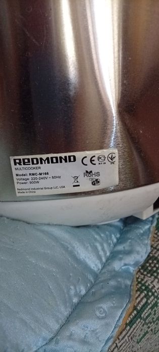 Мультиварка Redmond RMC-M11