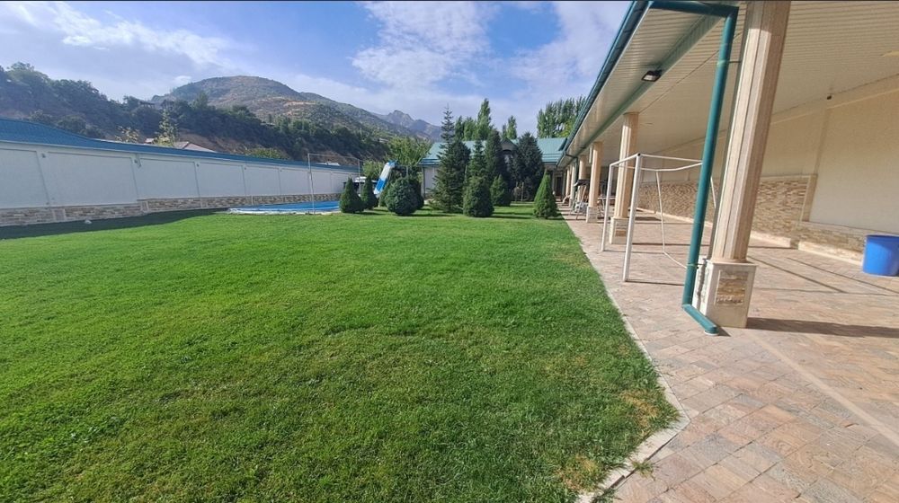 Бустонлик Хумсонда дача сотувда