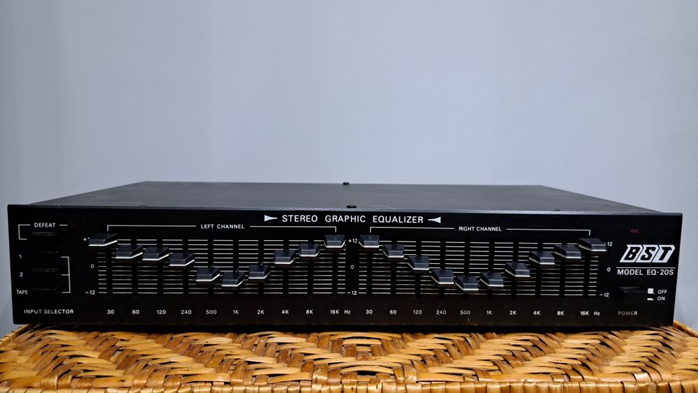 BST  EQ-205 еквалайзер 10 бандов