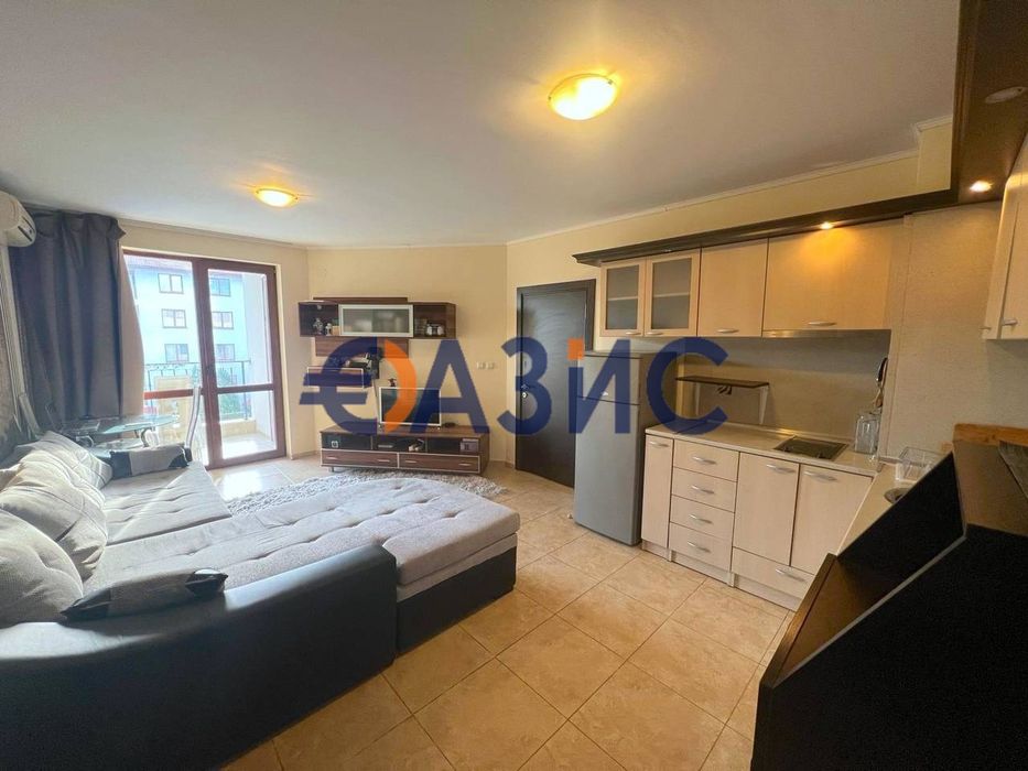 Продава се Двустаен апартамент в с. Равда, Област Бургас - 67 кв.м за 1103 €/кв.м - Снимка #2