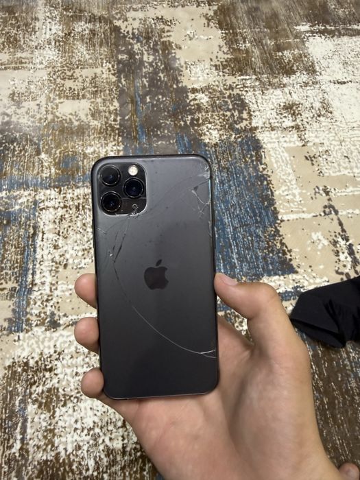 Iphone 11pro  с гарантей