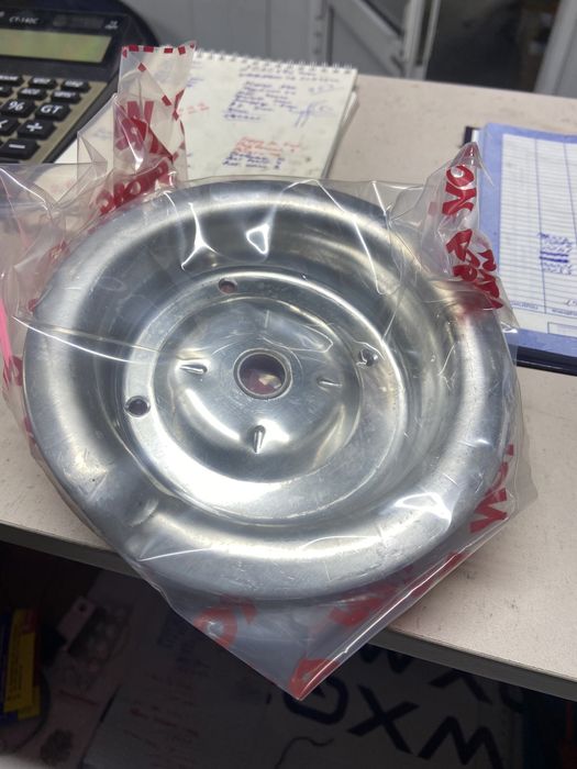 Уплотнительная резина на двери Бмв