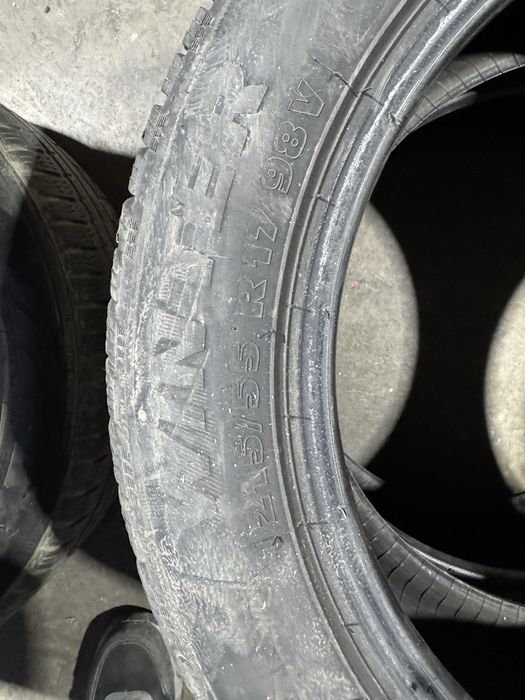 4 buc anvelope cauciucuri iarna  215/55r17 M&S