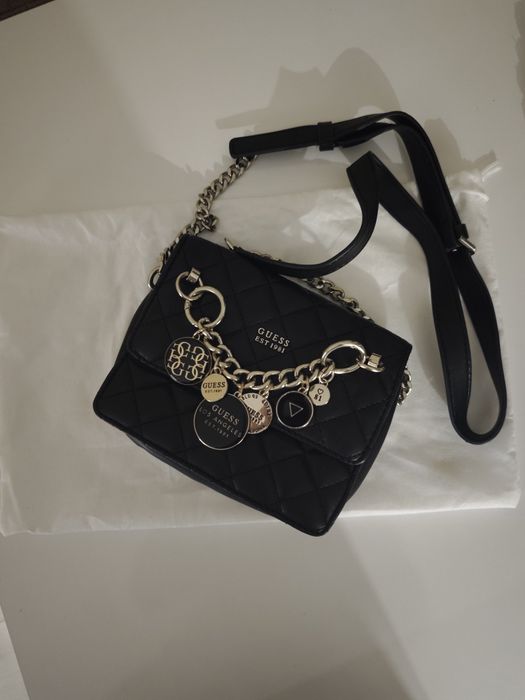 Черна чанта Guess