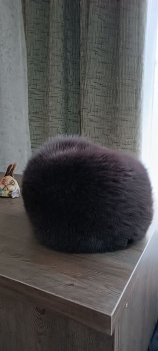 Зимняя меховая шапка