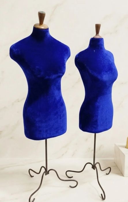 Elegant ko'k kadife manekenlar sotiladi