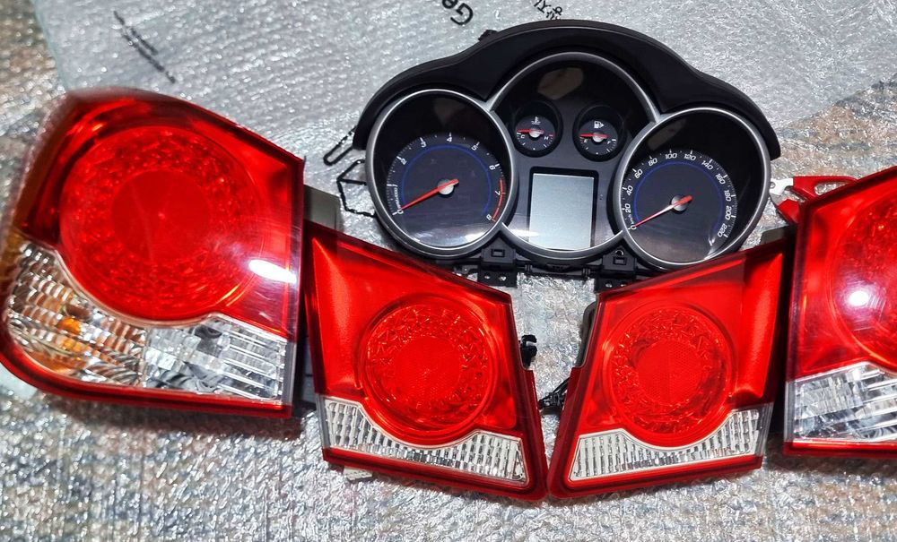 Задние фары для Chevrolet Cruze / Круз и Табло