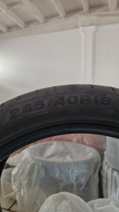 Vand set 4 anvelope

Dimensiuni:
2 bucati 245/40 R18  
2 bucati 265/35