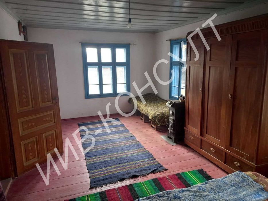 Продава се Къща в с. Ресен, Област Велико Търново - 180 кв.м за 227 €/кв.м - Снимка #13