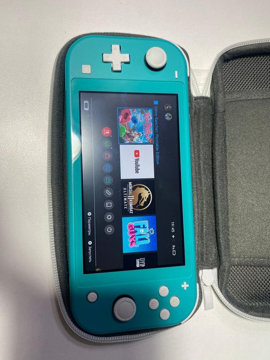 Продаю Nintendo Switch Lite Turquoise