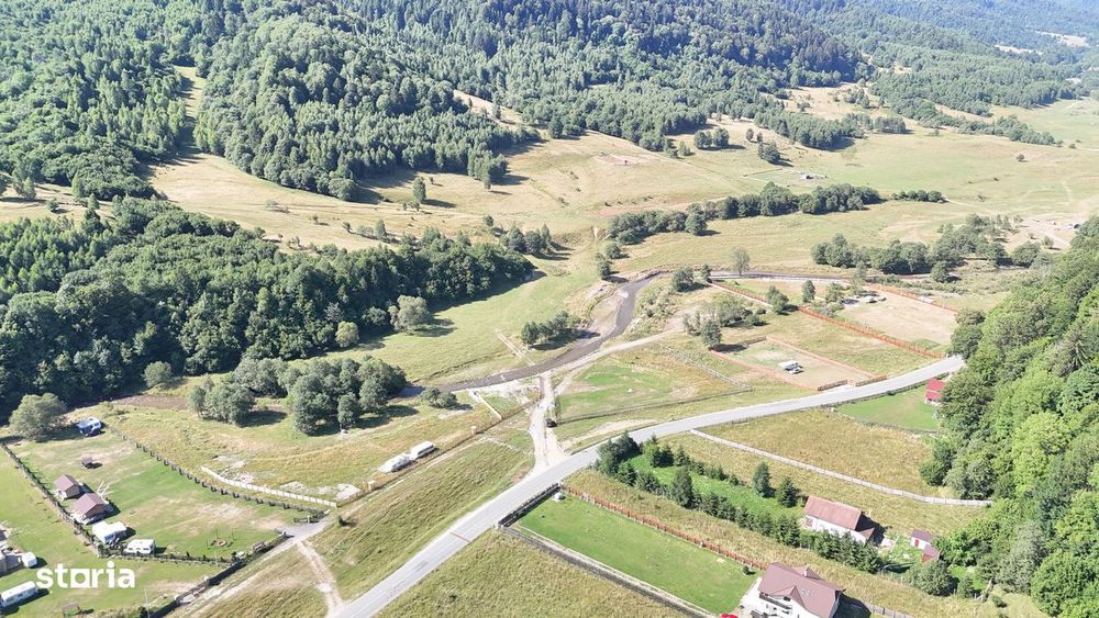 Teren intravilan - 1117 mp în Plaiul Foii