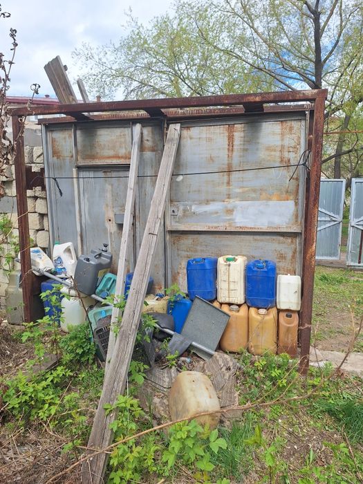 Продам гаражные ворота