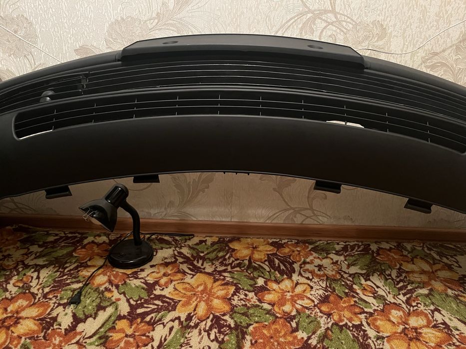 Бампер на ауди 100.