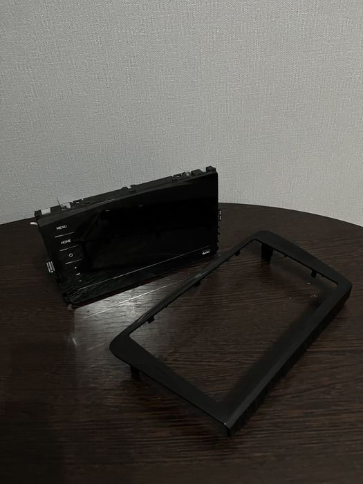 Магнитофон от skoda octavia