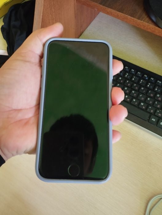 Айфон 8 256 емсот 99