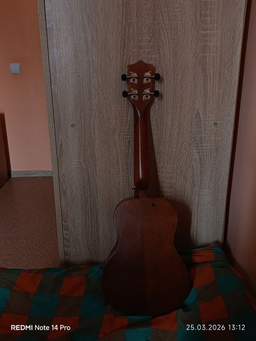 Укулеле сатылады!