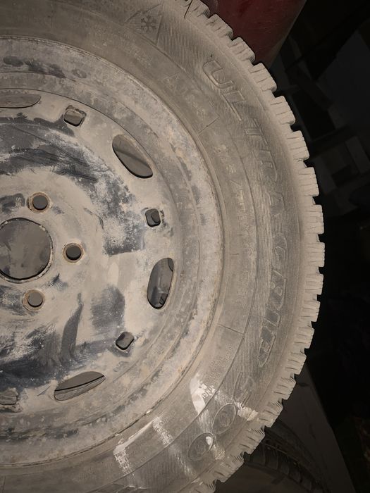 Продам резину и диски железные