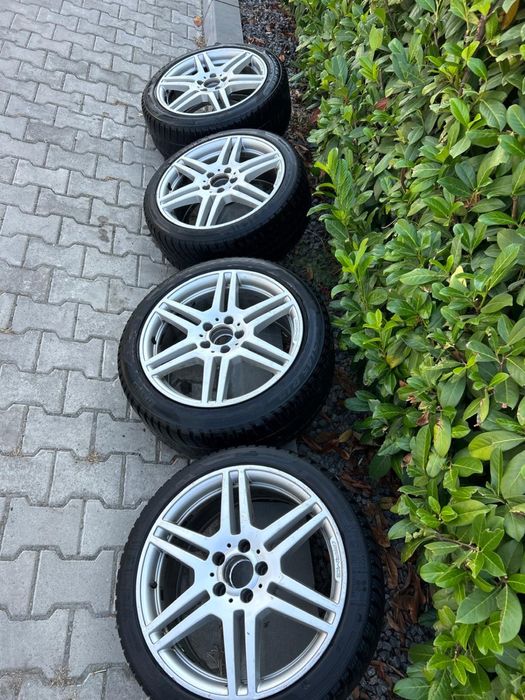 Vând genți Mercedes originale R 18 impecabile !!!