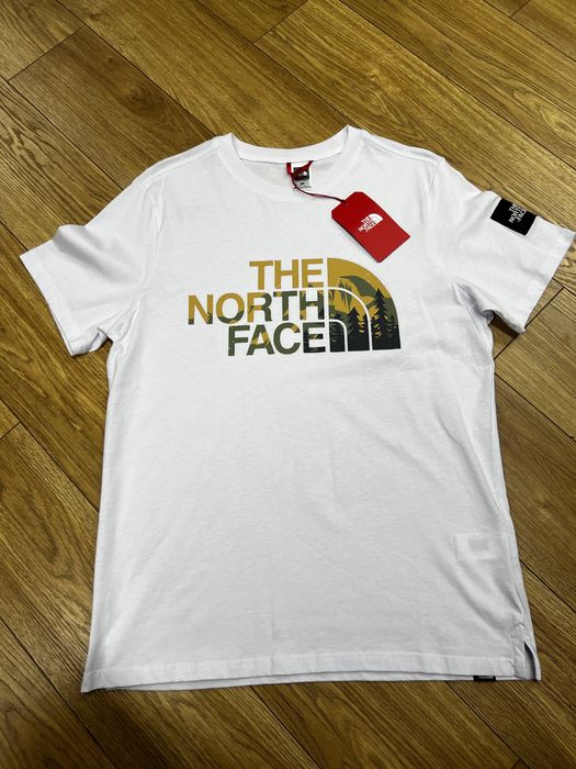 НОВА мъжка тениска