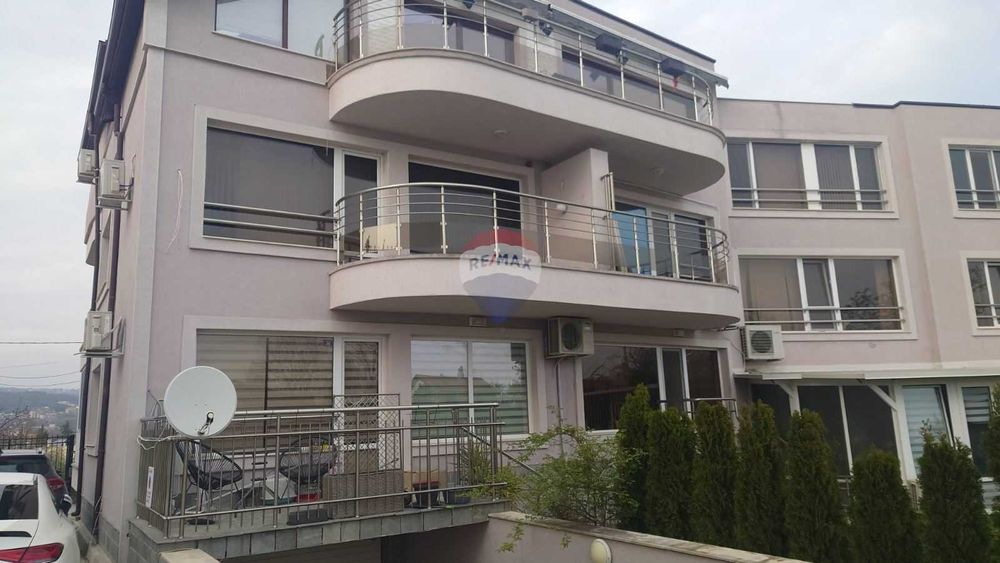 Тристаен апартамент за продажба,гр.Варна, Траката,Панорама море,тухла