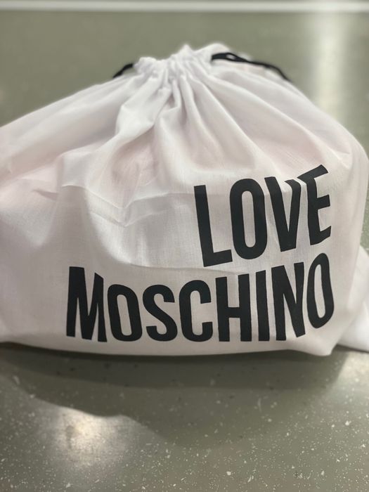 Дамска чанта Love Moschino !Нова по-ниска цена !!!