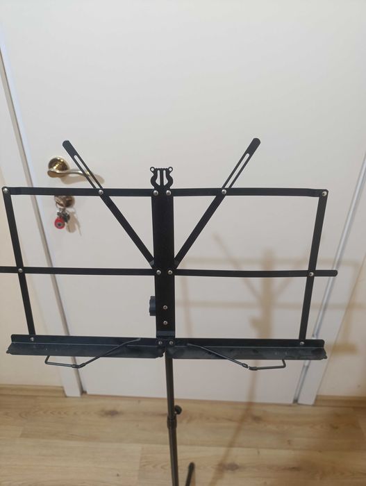 Стойка за ноти, разтегателна стойка за ноти с калъфче